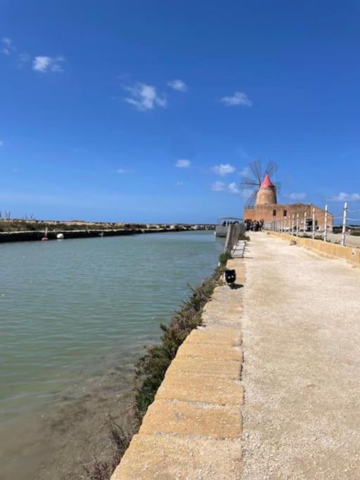 Appartement Luxury Sea House à Trapani Extérieur photo